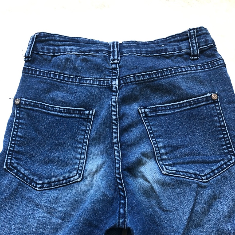 Blue jeans - Picture 2 of 6